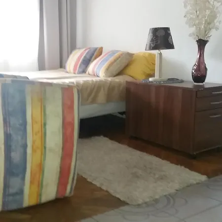 Ferienwohnung Jorali Oradea Exterior foto